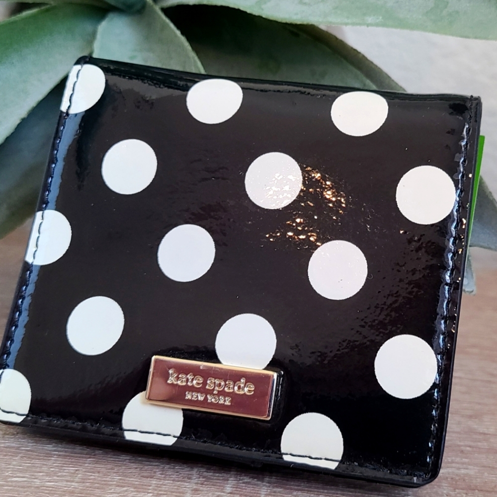 NWT- Kate Spade Polka dot Wallet